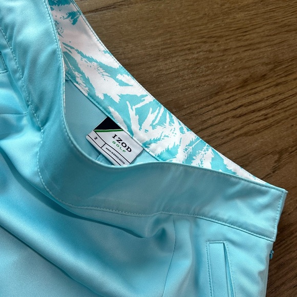 Izod Golf Skort Light Blue Size 2 - Picture 7 of 14